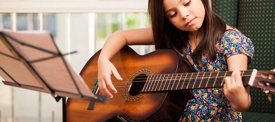 When Should Kids Start Bass Guitar Lessons